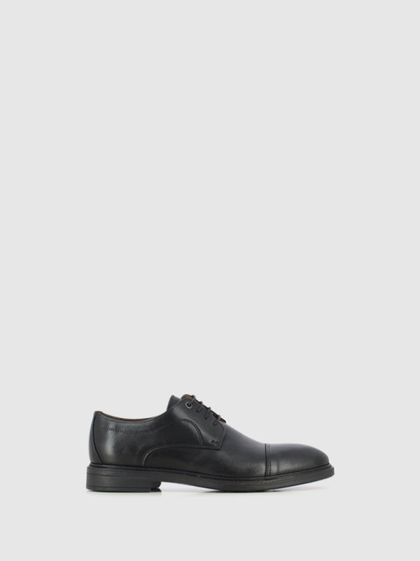 Sapatos com Atacadores em Pele Preta